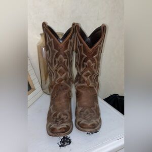 Lane brand size 8 1/2 boots